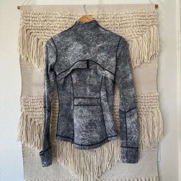 Lululemon Define Jacket - Picture 8 of 8